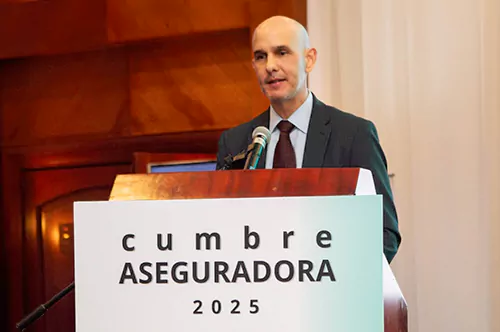 Cumbre Aseguradora 2025